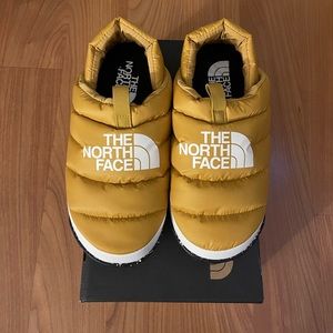 Womens Northface slippers